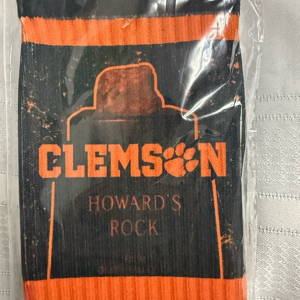 Clemson‎ Howard's Rock Men's Crew Socks - Black and Orange - Picture 2 of 5